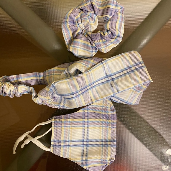 Three Piece Multi Color Face Mask w/ Scrunchie - Picture 3 of 3